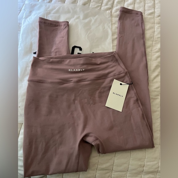 Blakely Clothing Co. Soft Leggings - Picture 4 of 4